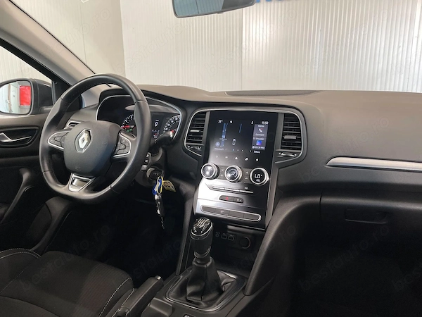 RENAULT Megane 2021 — imagine 8