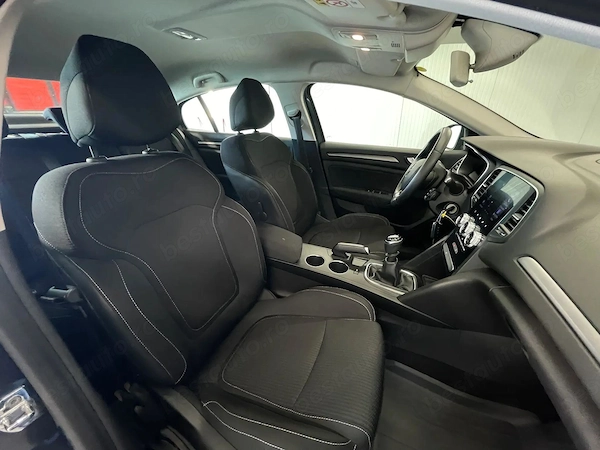 RENAULT Megane 2021 — imagine 10