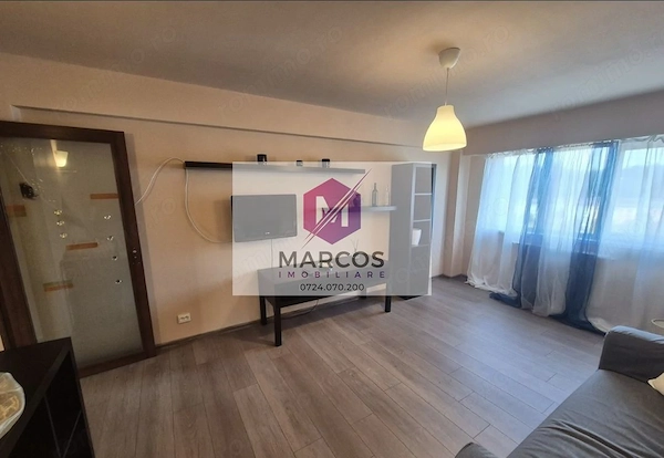 Vand apartament 3 camere Micro 4 — fotografia 1
