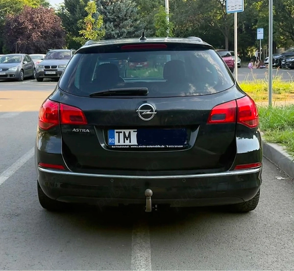 OPEL Astra 2013 — imagine 7