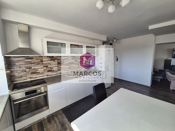 Vand apartament in centru — fotografia 1