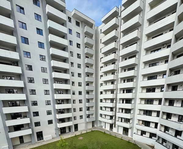 Apartament 3 camere, faza 4 Maniu 141, la 3 minute de Metrou Pacii — fotografia 1