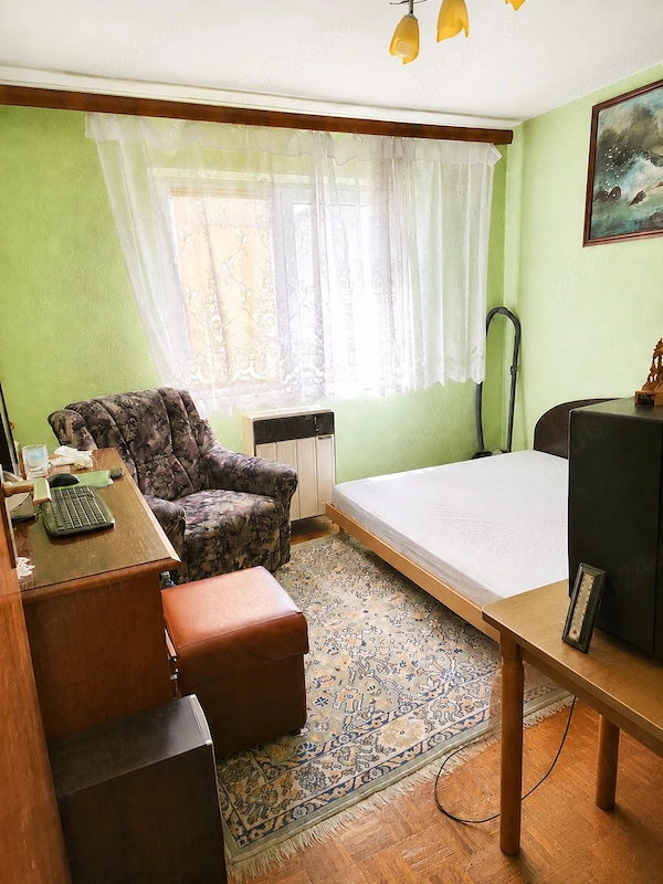 Vând Apartament 3 camere DECOMANDATE în Cisnădie | Acoperiș NOU în garanție, preț atractiv — fotografia 2
