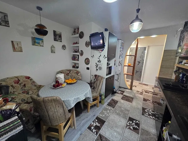 Apartament cu 3 camere — fotografia 3