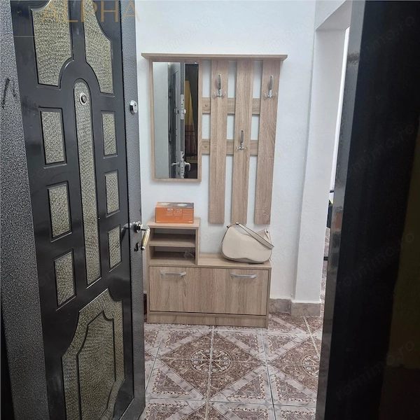 Apartament 2 camere de #238;nchiriat – Str. #206;mp #259;ratul Traian, Bistri #539;a, jud BN — fotografia 1