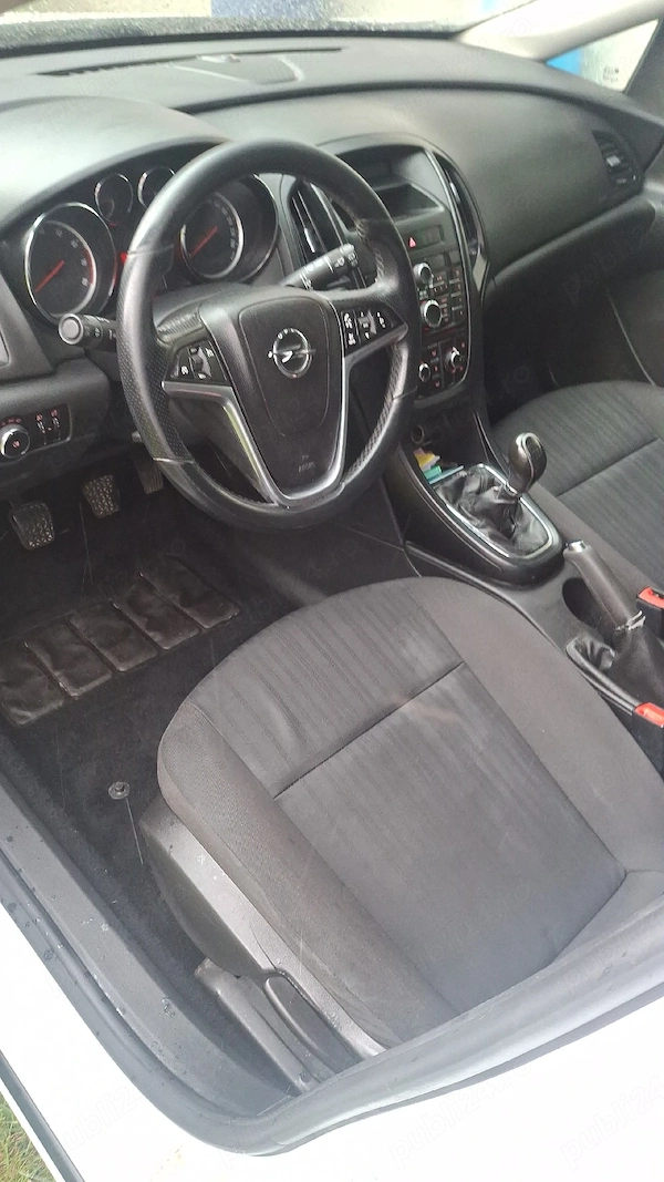 OPEL Astra 2011 — imagine 2