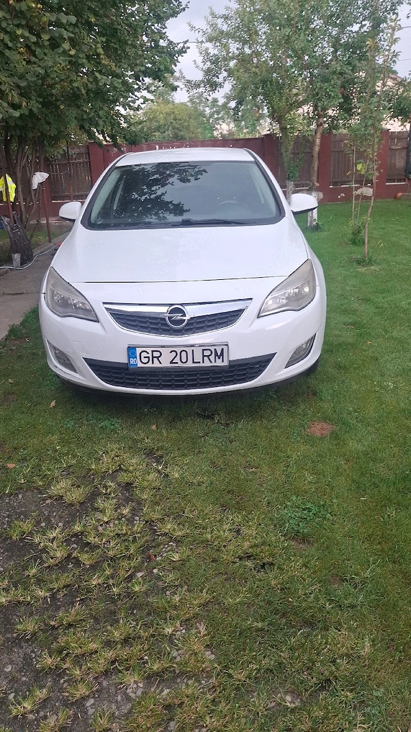 OPEL Astra 2011 — imagine 4