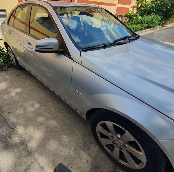 MERCEDES-BENZ C-Class 2010 — imagine 2