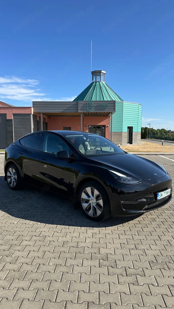 Tesla Model Y Long Range 2022 EAP+Carlig