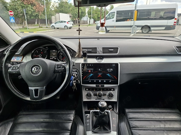 VOLKSWAGEN Passat 2012 — imagine 8