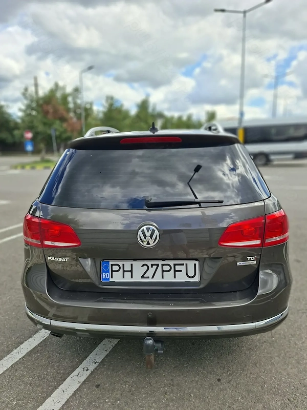 VOLKSWAGEN Passat 2012 — imagine 3