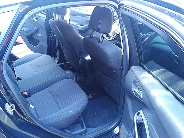 FORD Focus 2013 — imagine 9