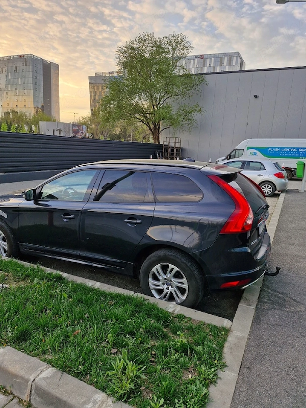 VOLVO XC60 2014 — imagine 5