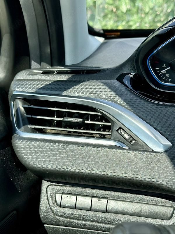 PEUGEOT 2008 2019 — imagine 20