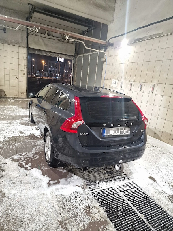 VOLVO V60 2015 — imagine 4