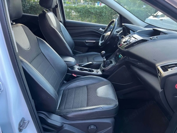 FORD Kuga 2015 — imagine 9