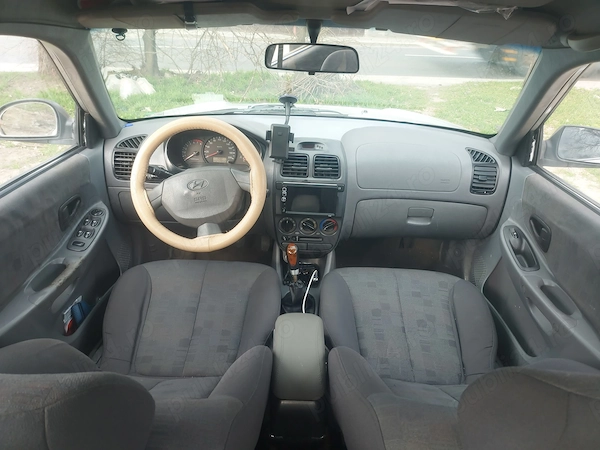HYUNDAI Accent 2005 — imagine 3