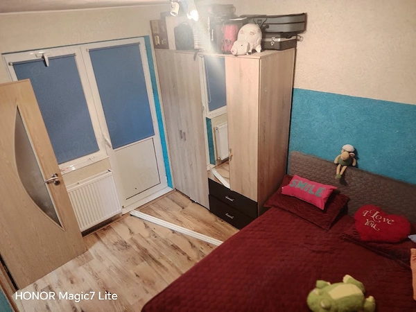 Vând Apartamentul de la proprietar cu 3 Camere — fotografia 3