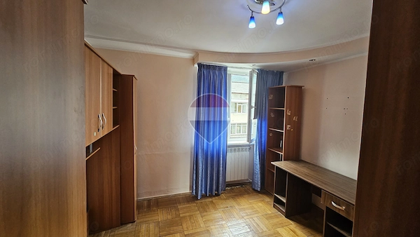 Apartament cu 2 camere de vânzare în zona Central — fotografia 3