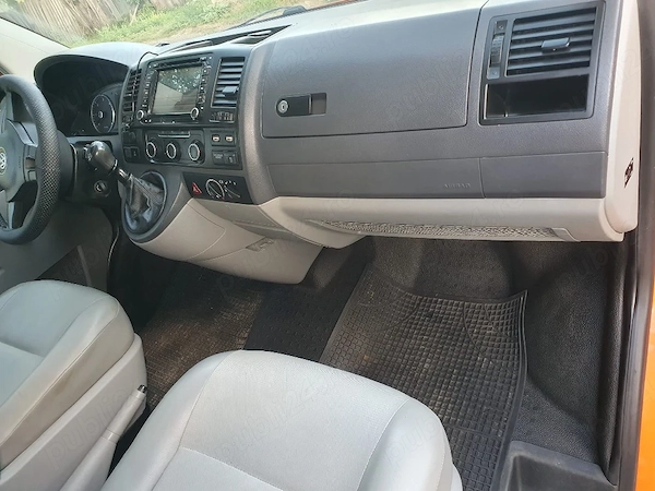 VOLKSWAGEN Transporter 2012 — imagine 6