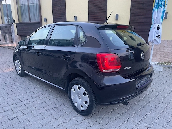 VOLKSWAGEN Polo 2011 — imagine 2
