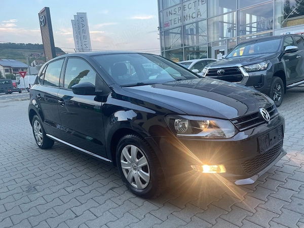 VOLKSWAGEN Polo 2011 — imagine 3