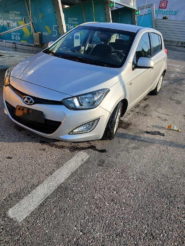 HYUNDAI i20 2013 — imagine 4