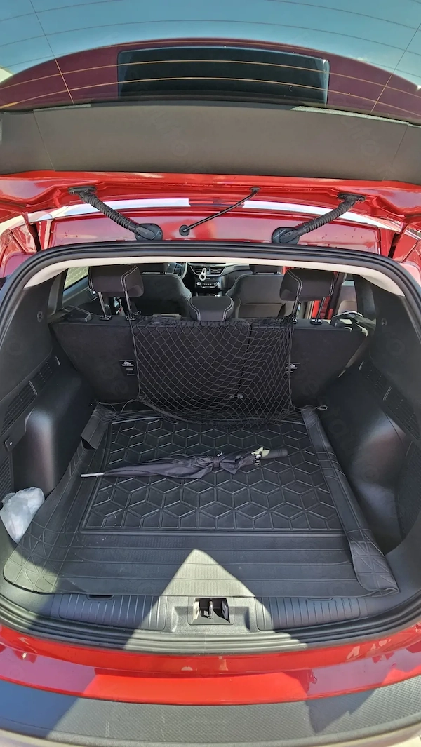 FORD Kuga 2024 — imagine 8
