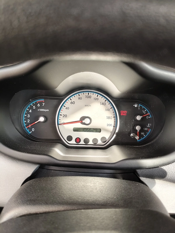 HYUNDAI i10 2009 — imagine 5