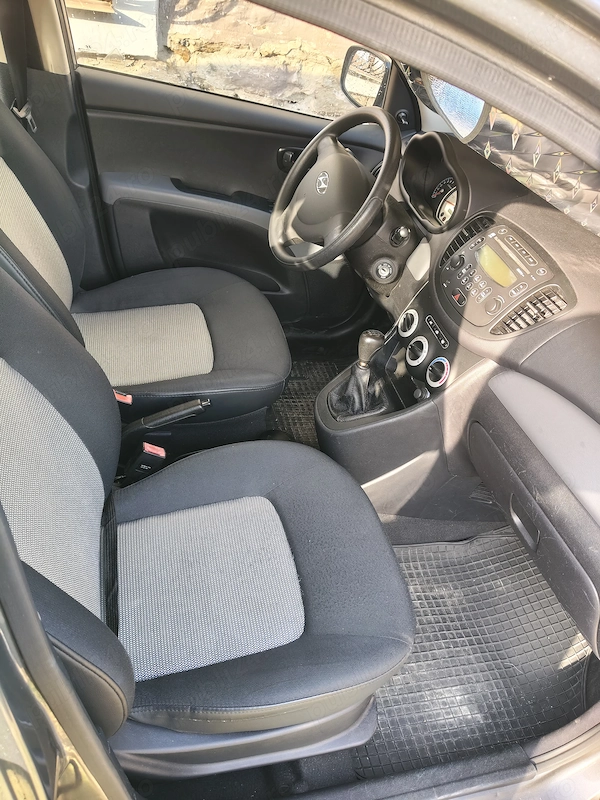 HYUNDAI i10 2009 — imagine 4