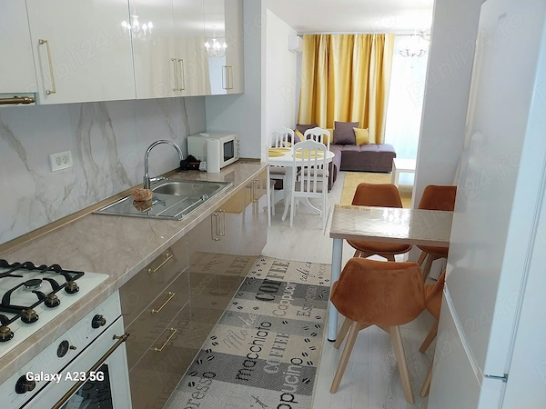 Inchiriez apartament 2 camere Dacia - bloc nou - loc de parcare inclus — fotografia 3