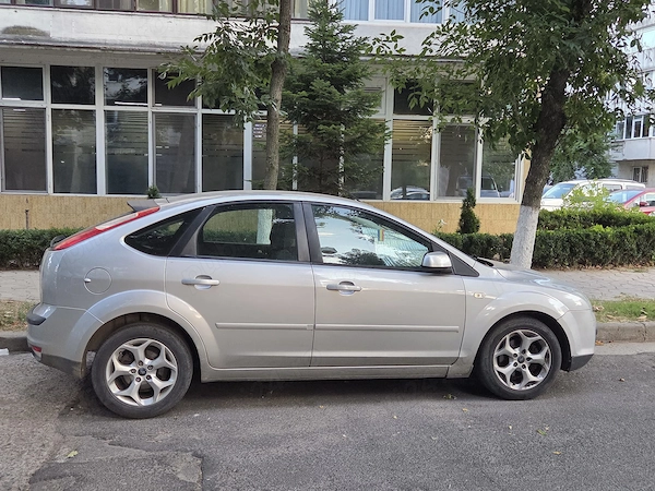 FORD Focus 2007 — imagine 5