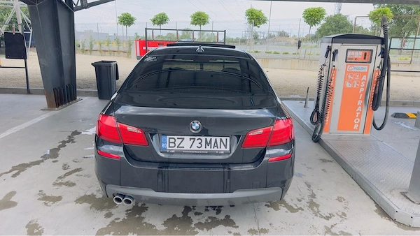 BMW 5 Series 2010 — imagine 3