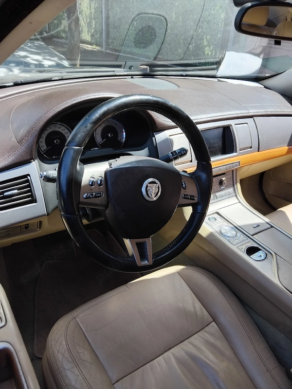 JAGUAR XF 2010 — imagine 2