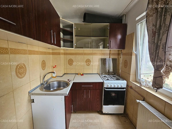 Apartament 2 camere, semidecomandat, etajul 1 din 4, str. Musicescu spre Calea Șagului — fotografia 3