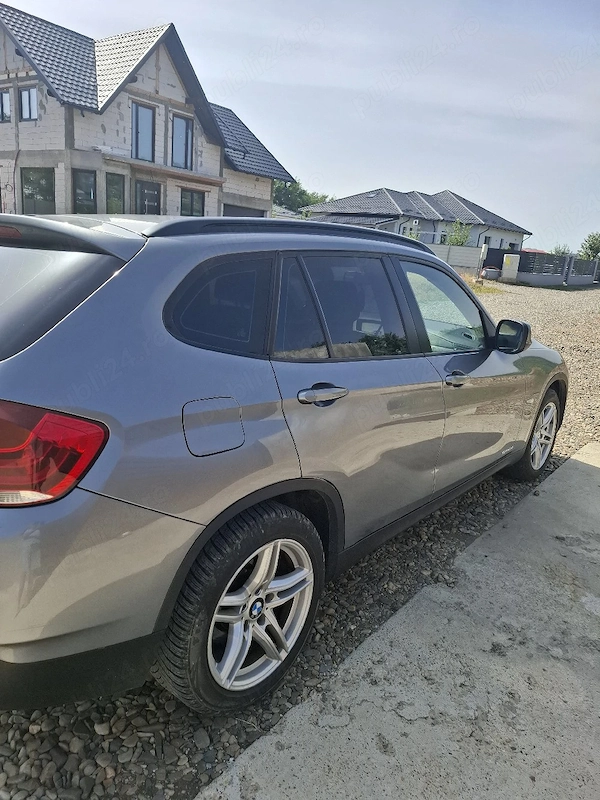 BMW iX1 2011 — imagine 2