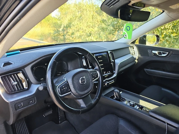 VOLVO XC60 2020 — imagine 3