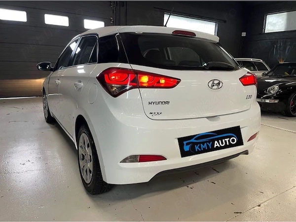HYUNDAI i20 2015 — imagine 5