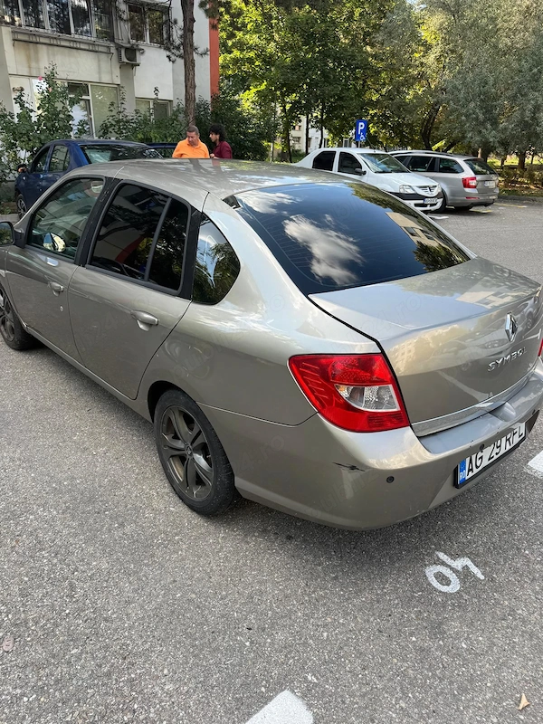 RENAULT Symbol 2011 — imagine 4