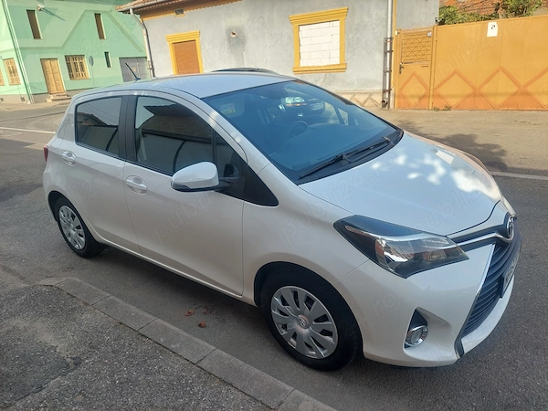 TOYOTA Yaris 2015 — imagine 4