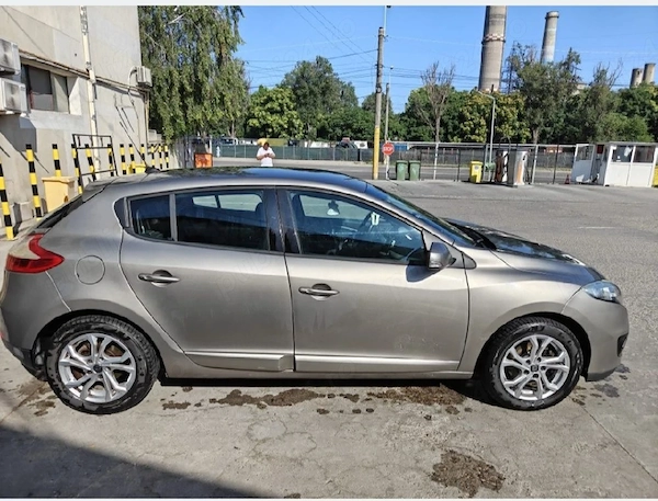 RENAULT Megane 2012 — imagine 2