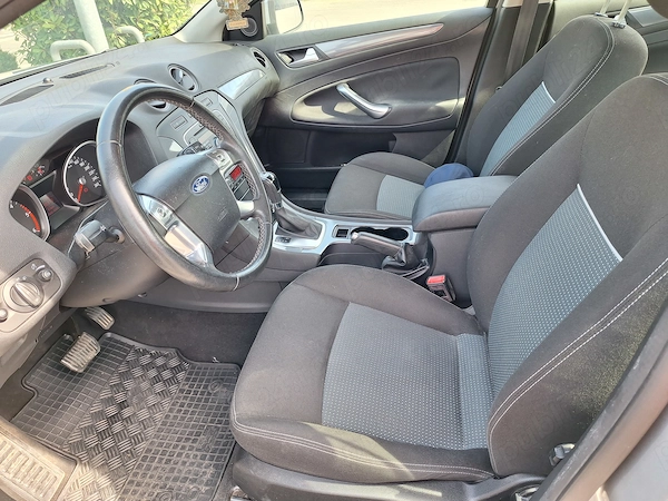 FORD Mondeo 2013 — imagine 19