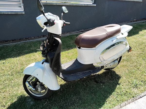 Retro Moped Vendetta Ride 2018