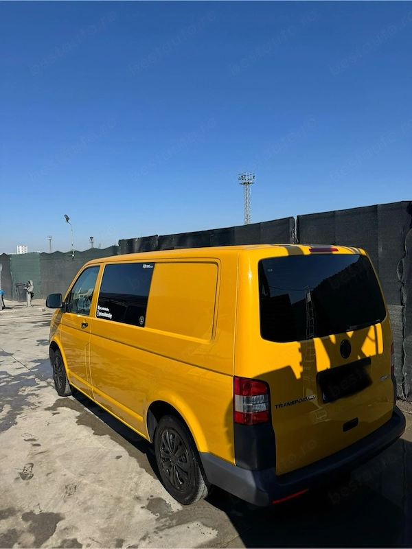 VOLKSWAGEN Transporter 2014 — imagine 3