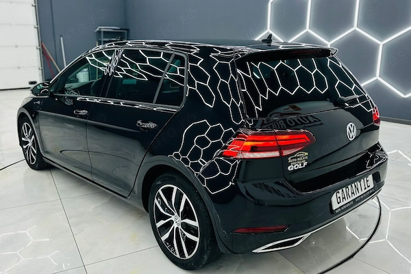 VOLKSWAGEN Golf 2018 — imagine 3