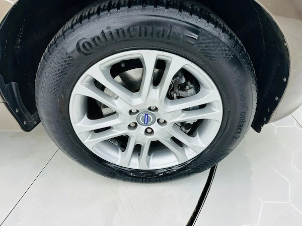 VOLVO XC60 2015 — imagine 8