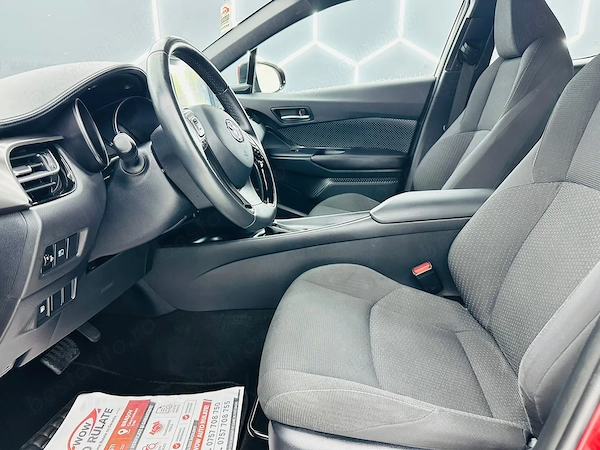 TOYOTA C-HR 2018 — imagine 11
