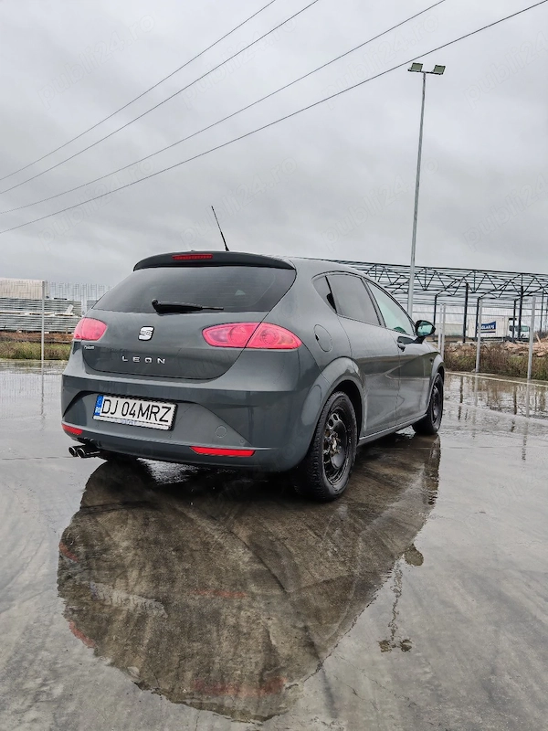 SEAT Leon 2011 — imagine 5