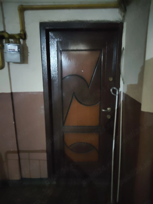 Vând apartament in Rovinari — fotografia 3