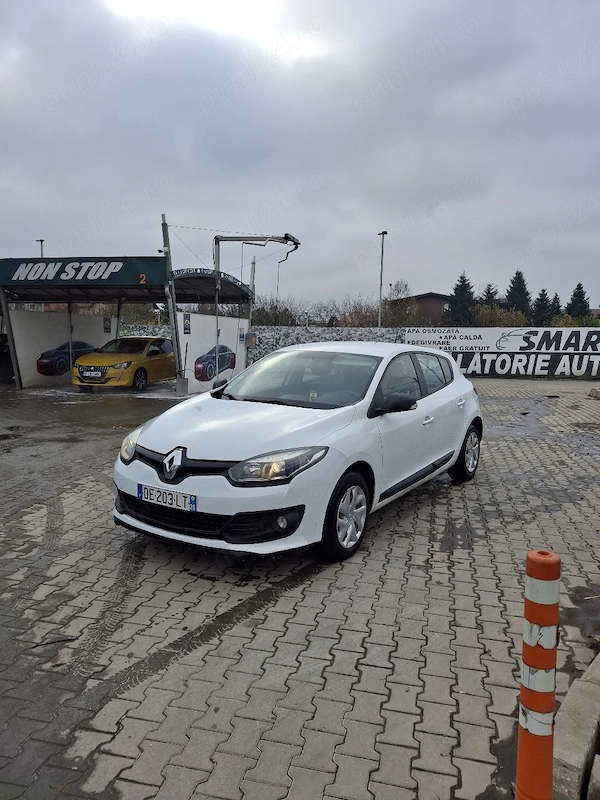 RENAULT Megane